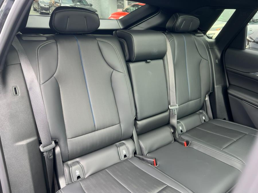 2024 Cadillac LYRIQ Luxury 450E RWD photo