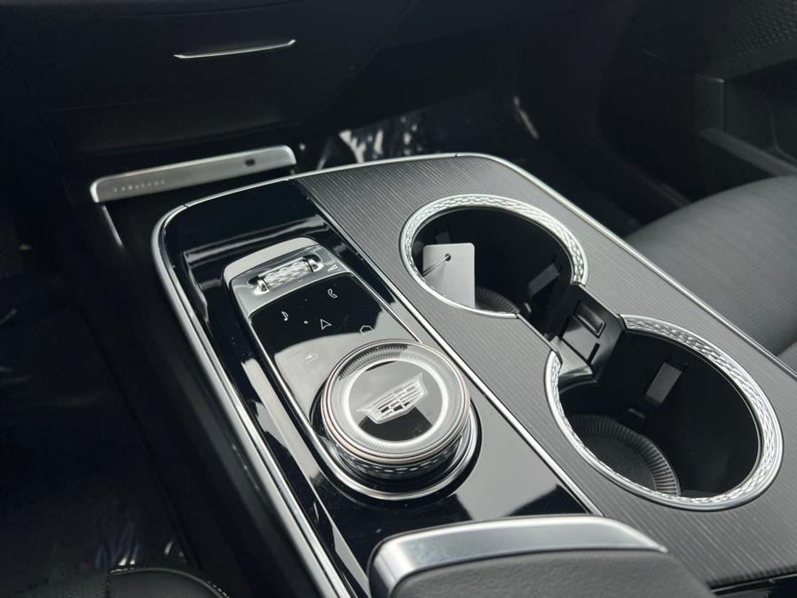 2024 Cadillac LYRIQ Luxury 450E RWD photo