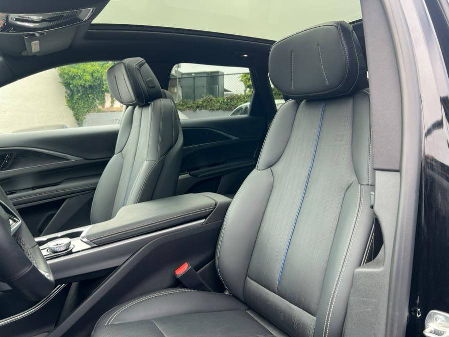 2024 Cadillac LYRIQ Luxury 450E RWD photo