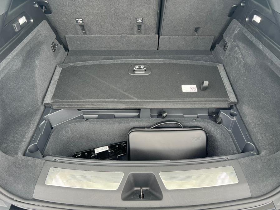 2024 Cadillac LYRIQ Luxury 450E RWD photo