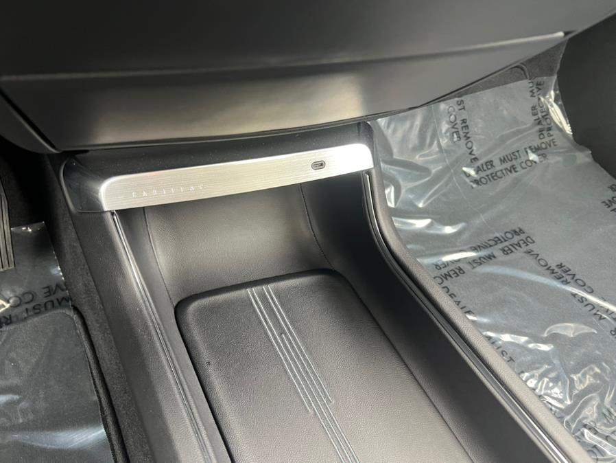 2024 Cadillac LYRIQ Luxury 450E RWD photo