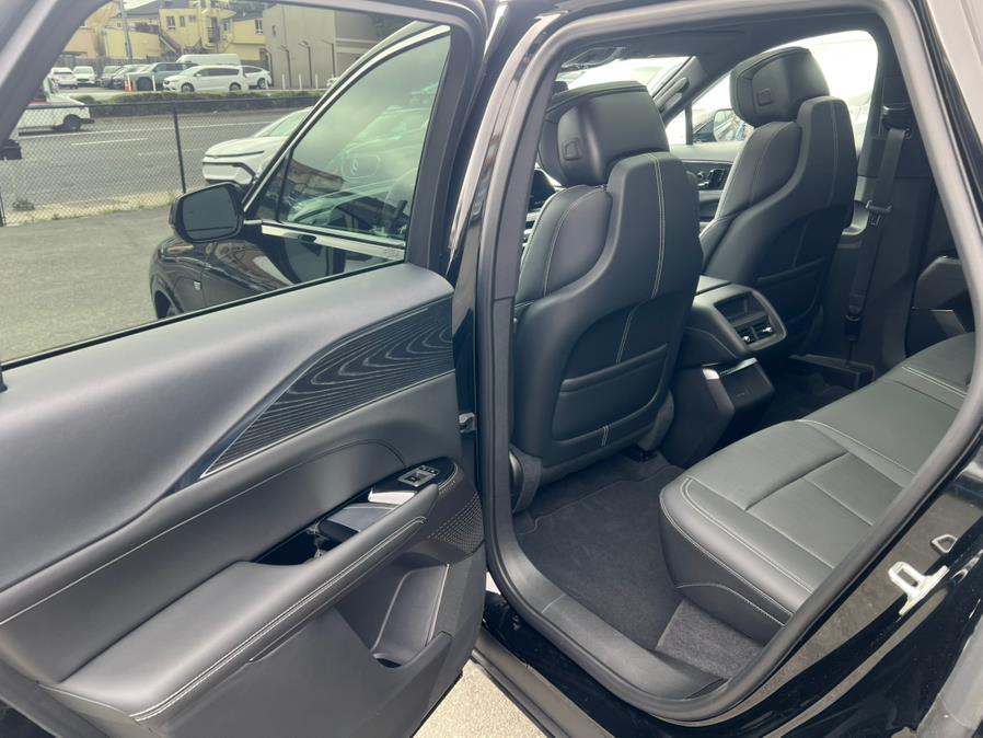 2024 Cadillac LYRIQ Luxury 450E RWD photo