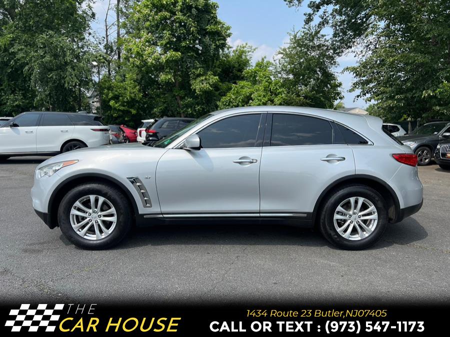 2016 Infiniti QX70 RWD 4dr photo