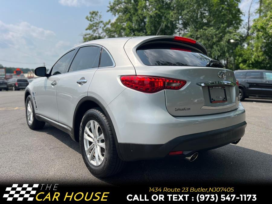 2016 Infiniti QX70 RWD 4dr photo