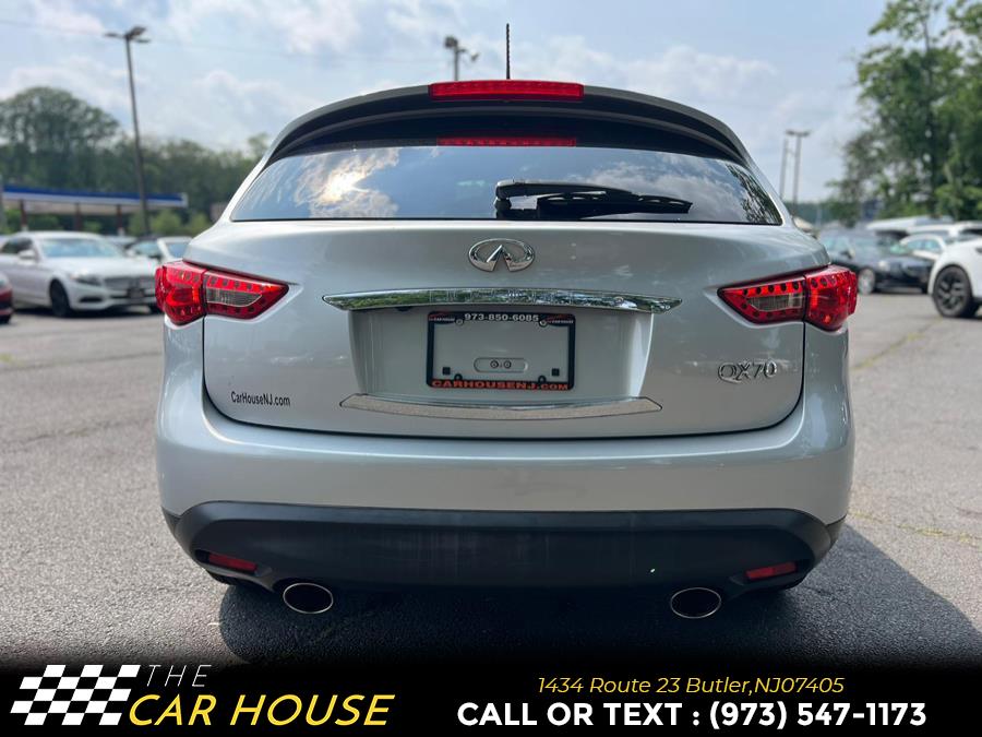 2016 Infiniti QX70 RWD 4dr photo