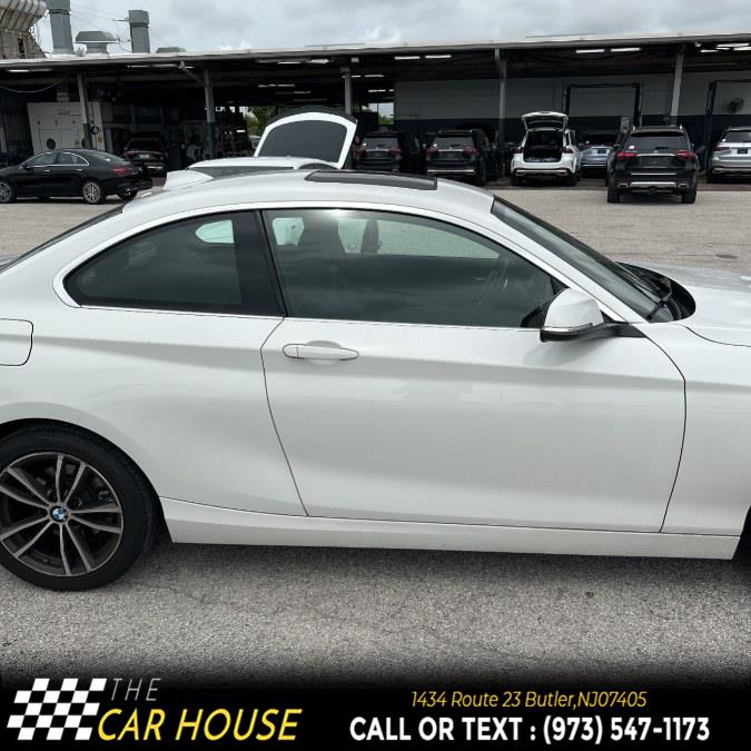 2019 BMW 2 Series 230i Coupe photo