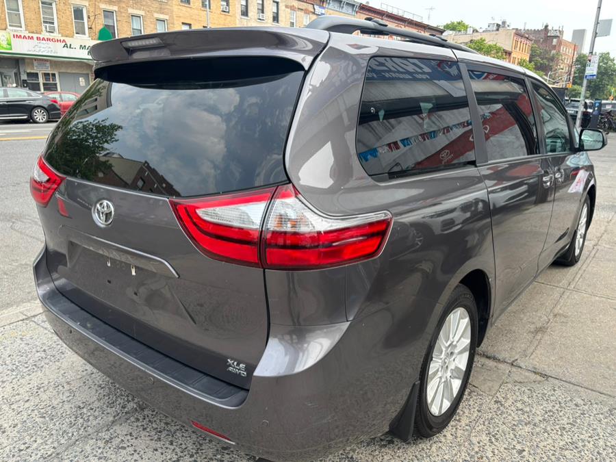 2015 Toyota Sienna 5dr 7-Pass Van XLE Premium AWD photo