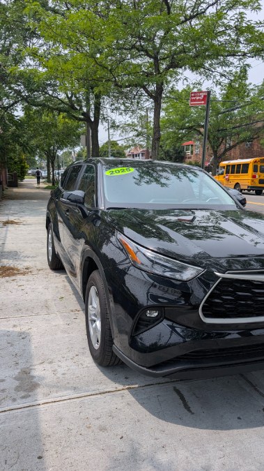 2025 Toyota Highlander XLE