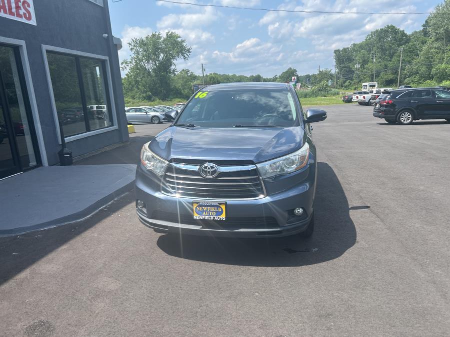 2016 Toyota Highlander LE