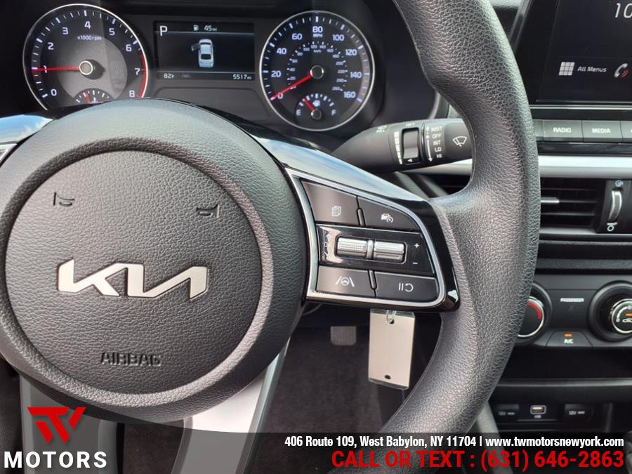 2023 Kia Forte LXS photo 19