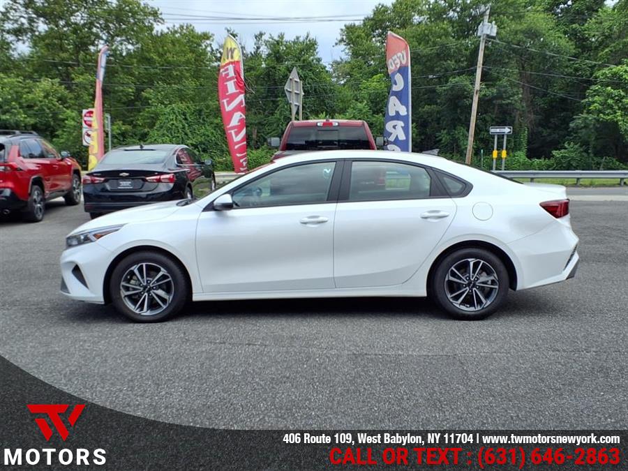 2023 Kia Forte LXS photo 11