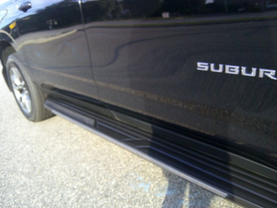 2021 Chevrolet Suburban LT photo 17