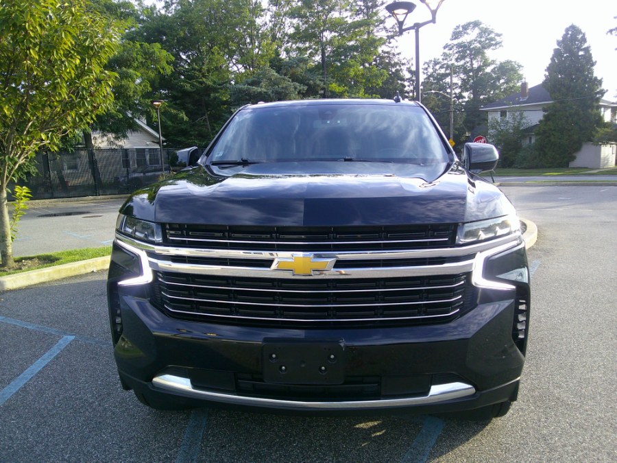 2021 Chevrolet Suburban LT photo 10