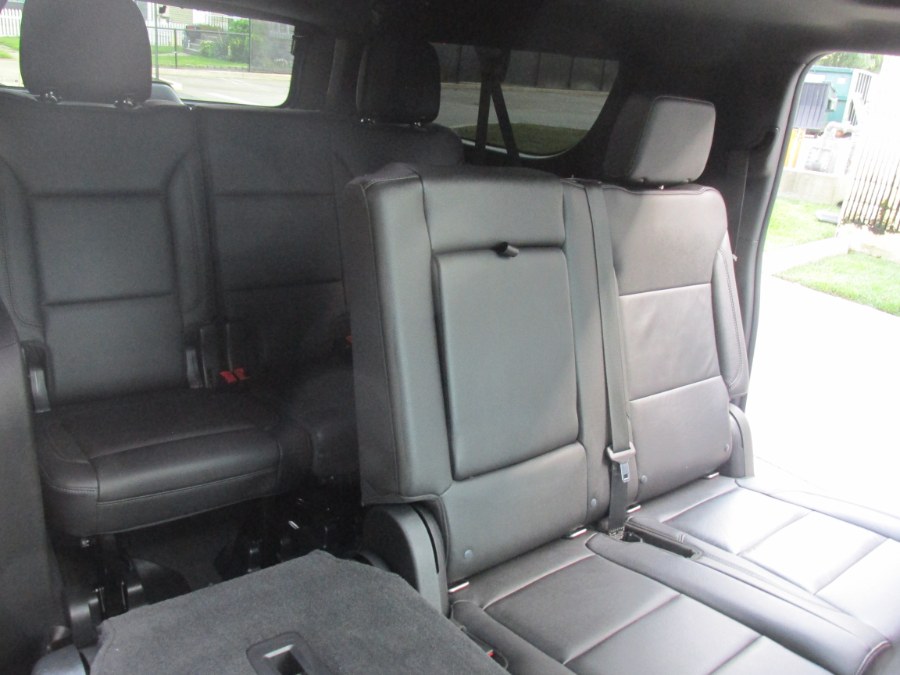 2021 Chevrolet Suburban LT photo 53