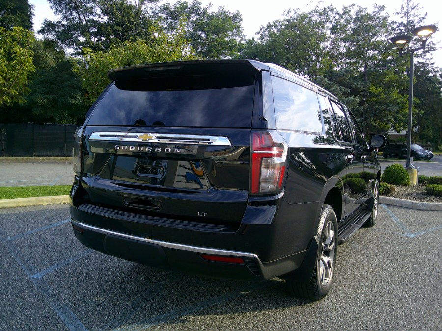 2021 Chevrolet Suburban LT photo 19