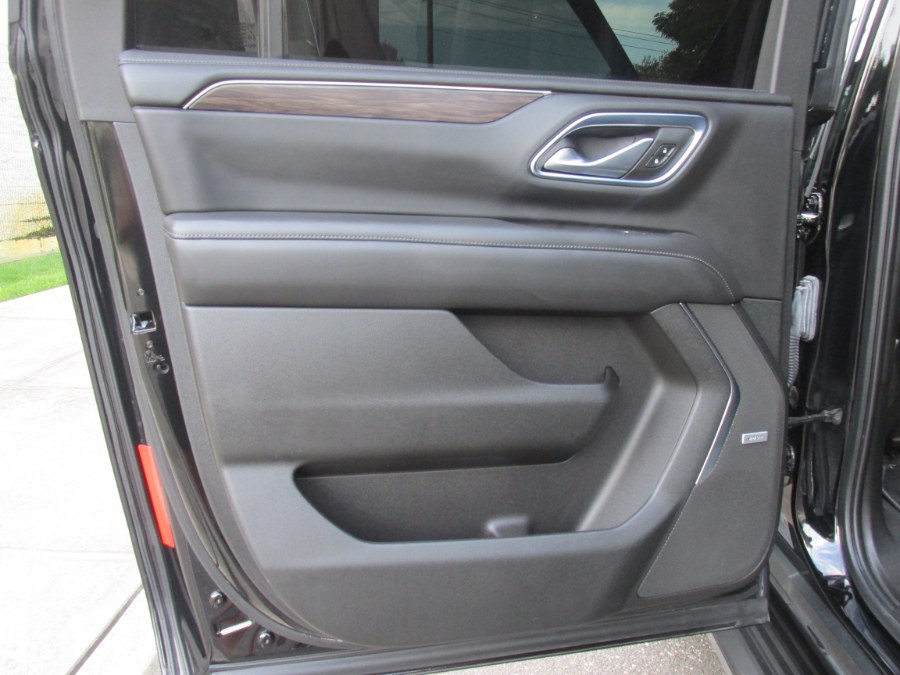 2021 Chevrolet Suburban LT photo 51