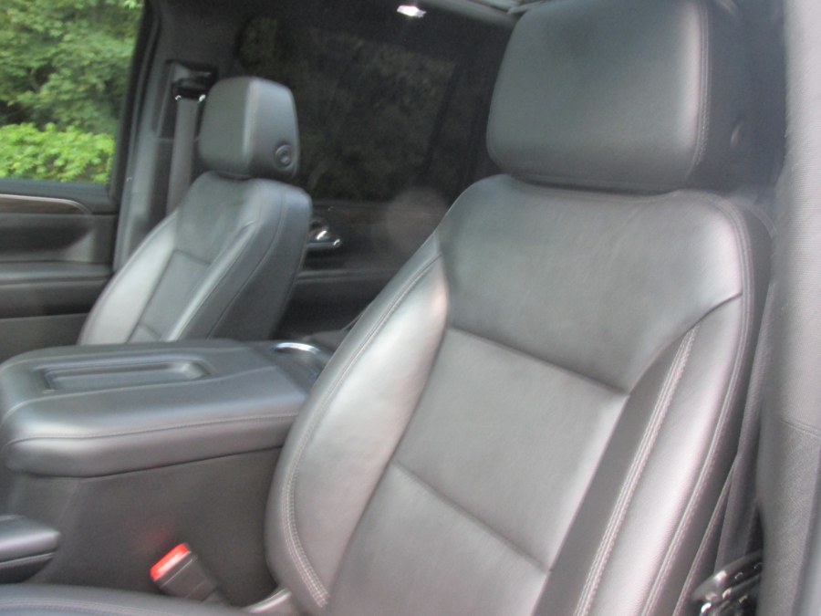 2021 Chevrolet Suburban LT photo 41
