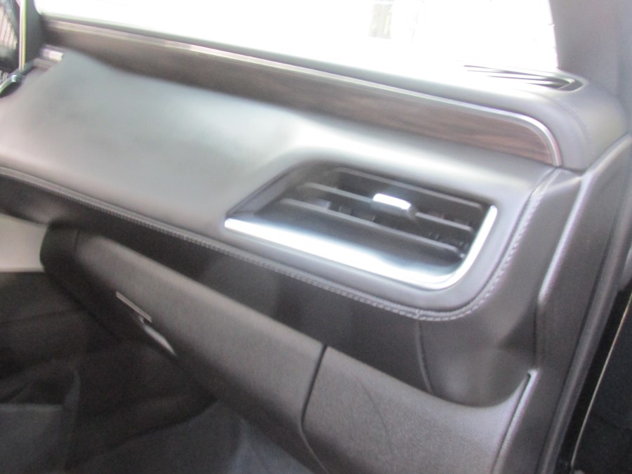 2021 Chevrolet Suburban LT photo 52