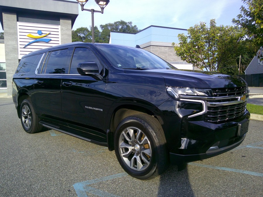 2021 Chevrolet Suburban LT photo 5