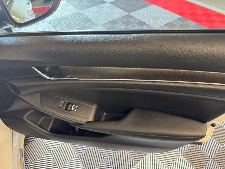 2021 Honda Accord EX-L photo 21