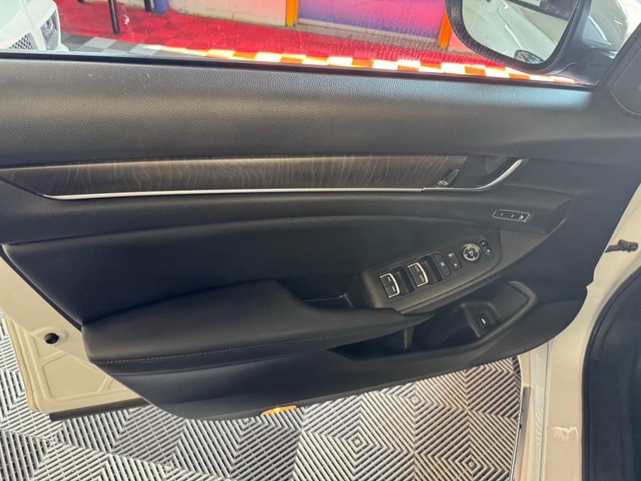 2021 Honda Accord EX-L photo 19