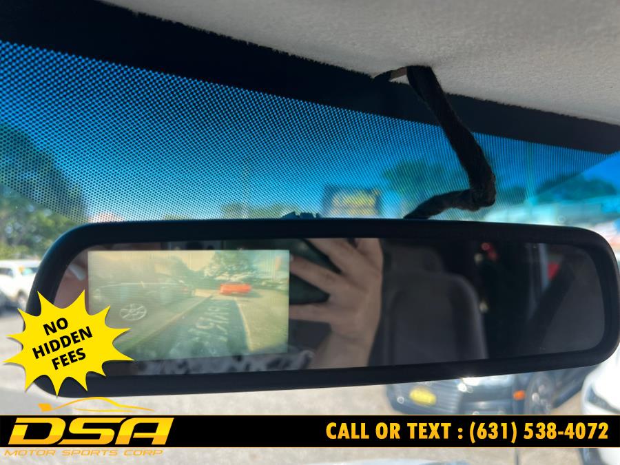 2018 Chevrolet Express Passenger LT photo 26