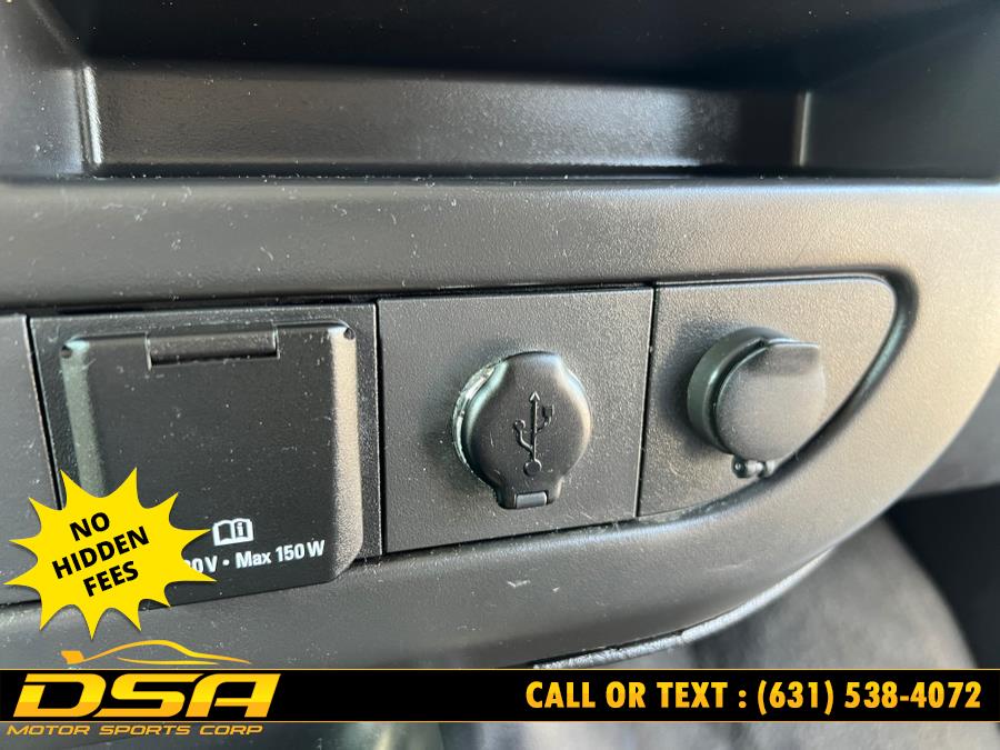 2018 Chevrolet Express Passenger LT photo 15