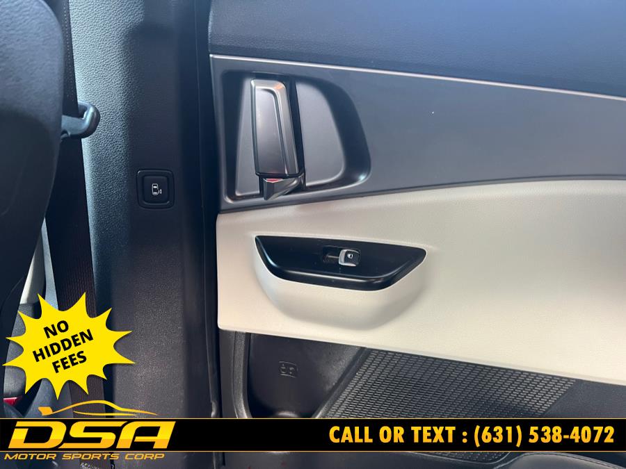 2024 Kia Carnival LX photo 46
