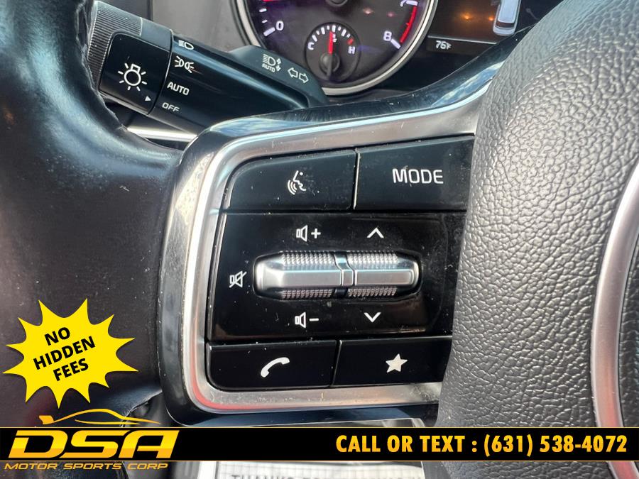 2024 Kia Carnival LX photo 32