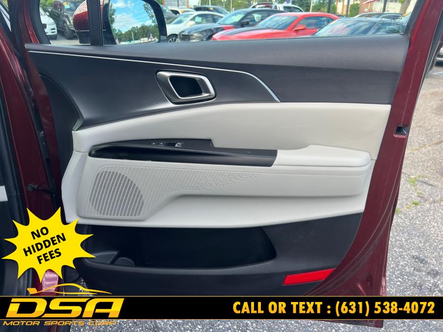2024 Kia Carnival LX photo 40