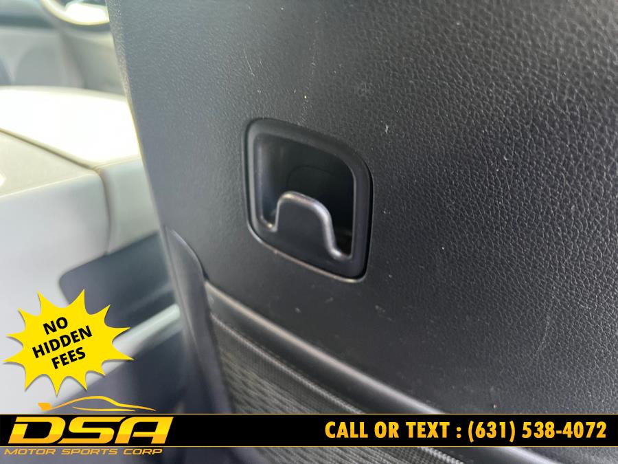 2024 Kia Carnival LX photo 38
