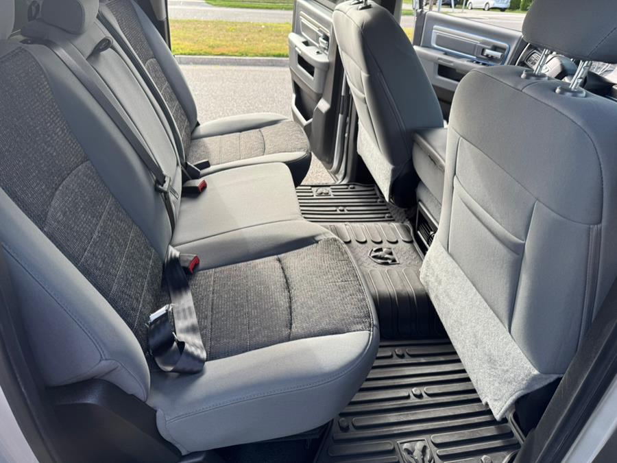2013 Ram 1500 SLT photo 10