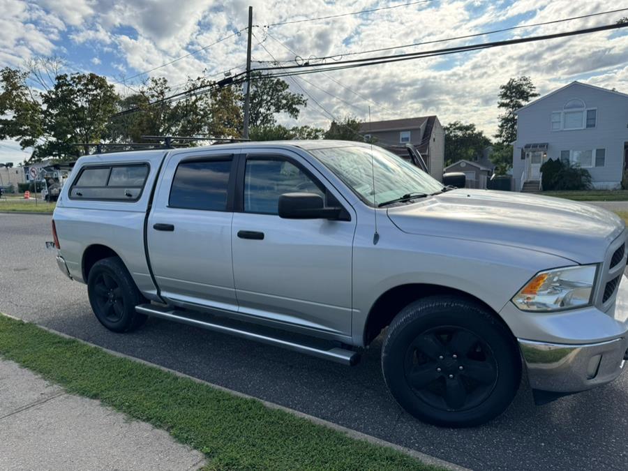 2013 Ram 1500 SLT photo 4