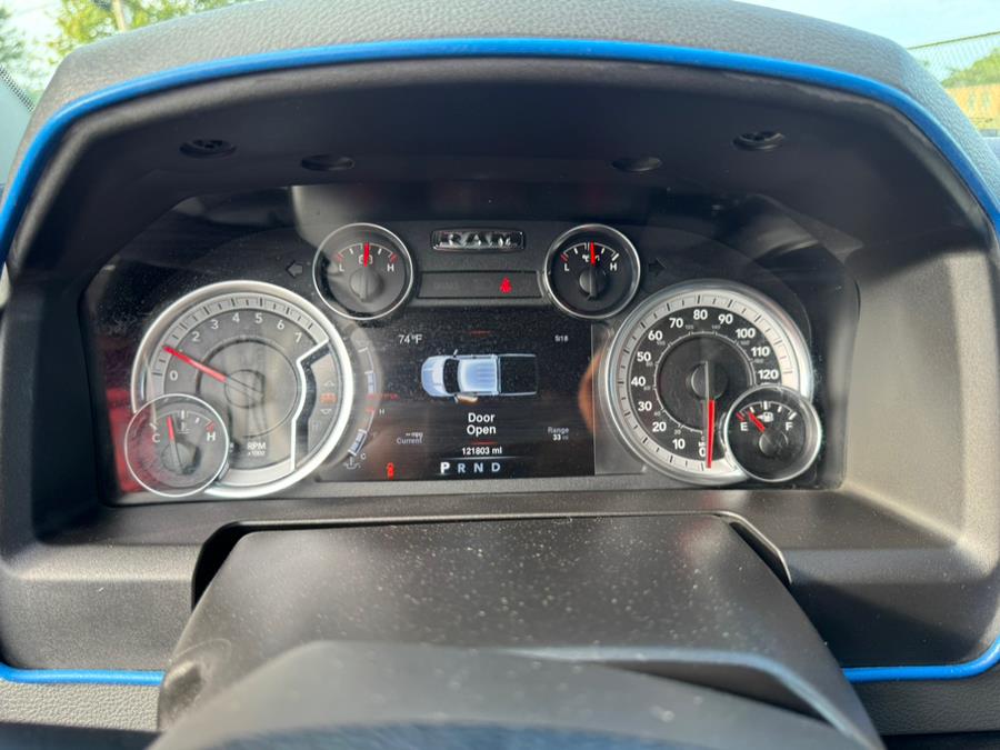 2013 Ram 1500 SLT photo 15