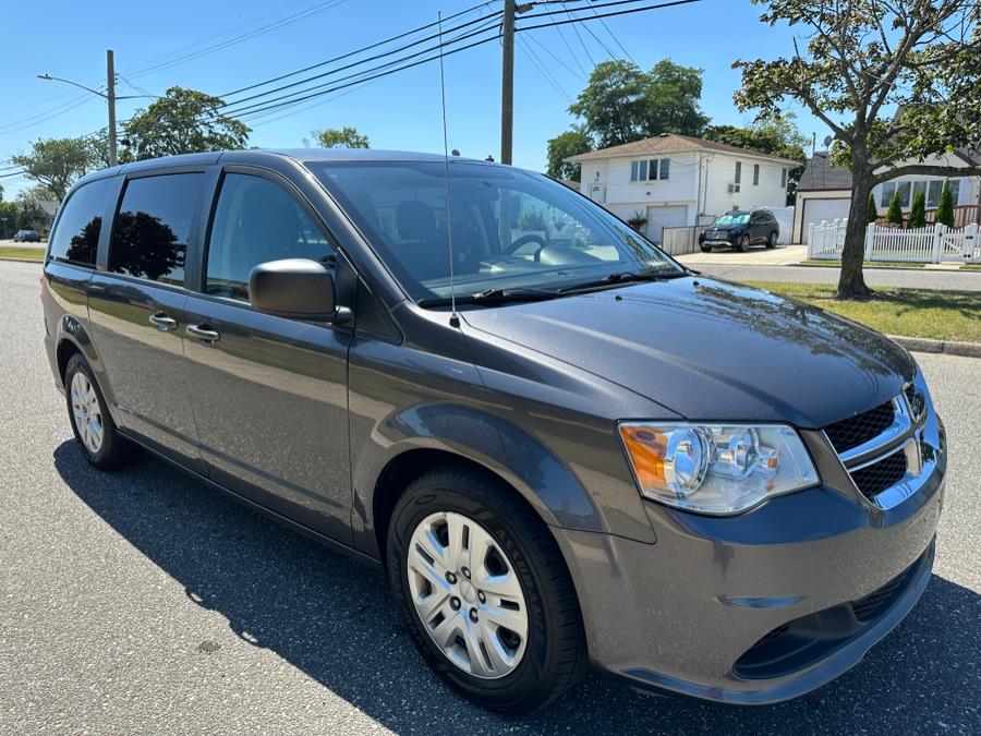 2018 Dodge Grand Caravan SE Plus photo 5