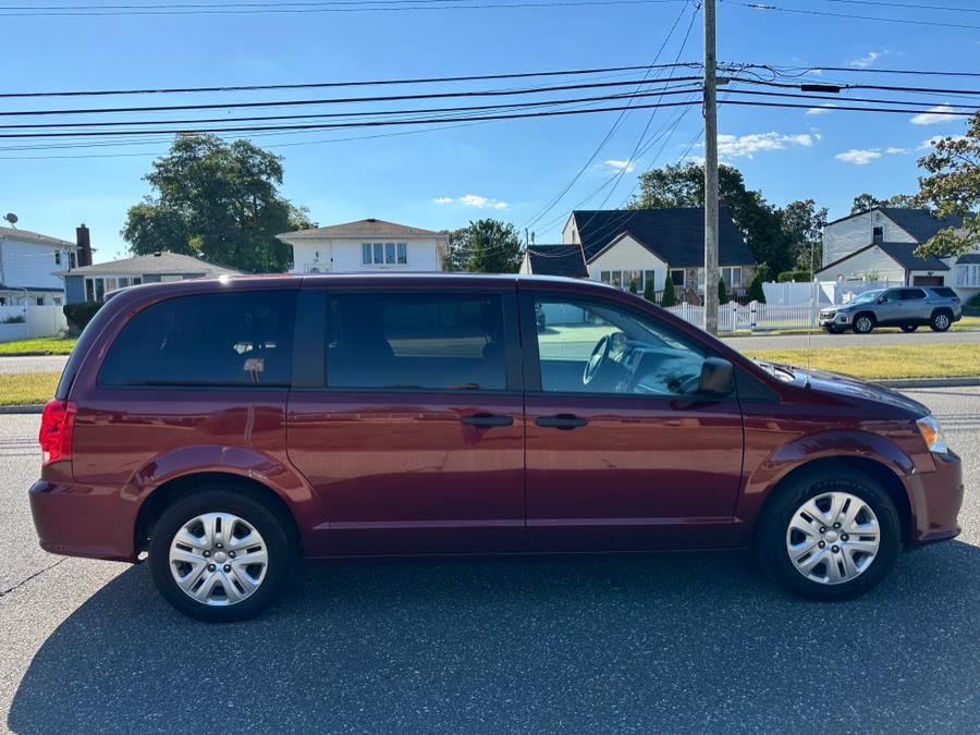 2019 Dodge Grand Caravan SE photo 8