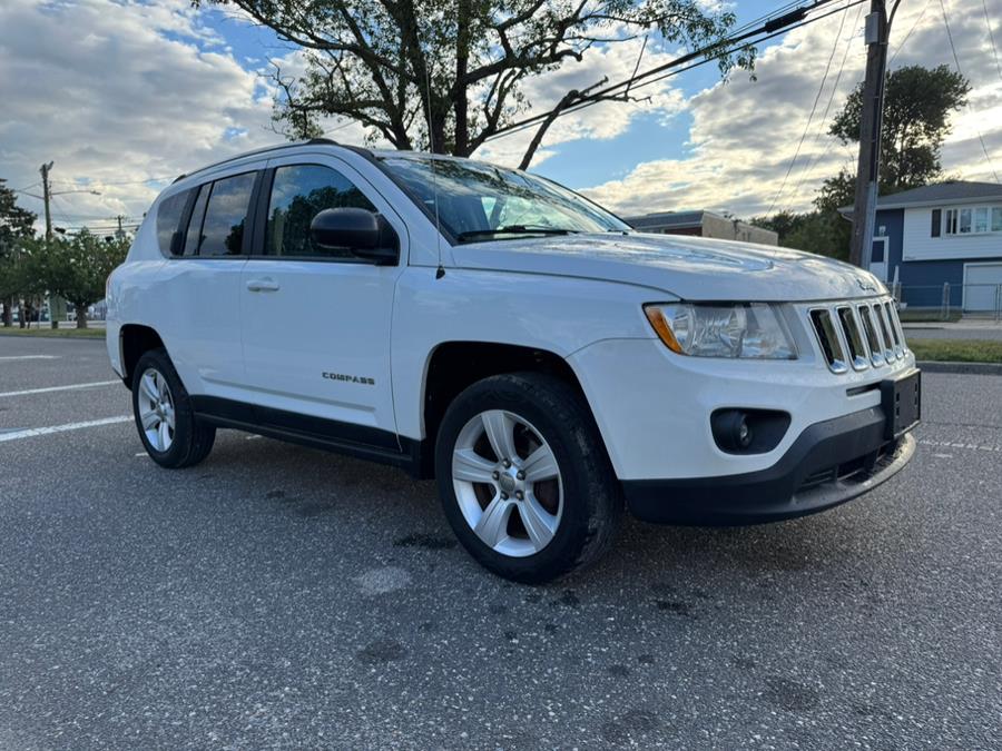 2011 Jeep Compass Base photo 4