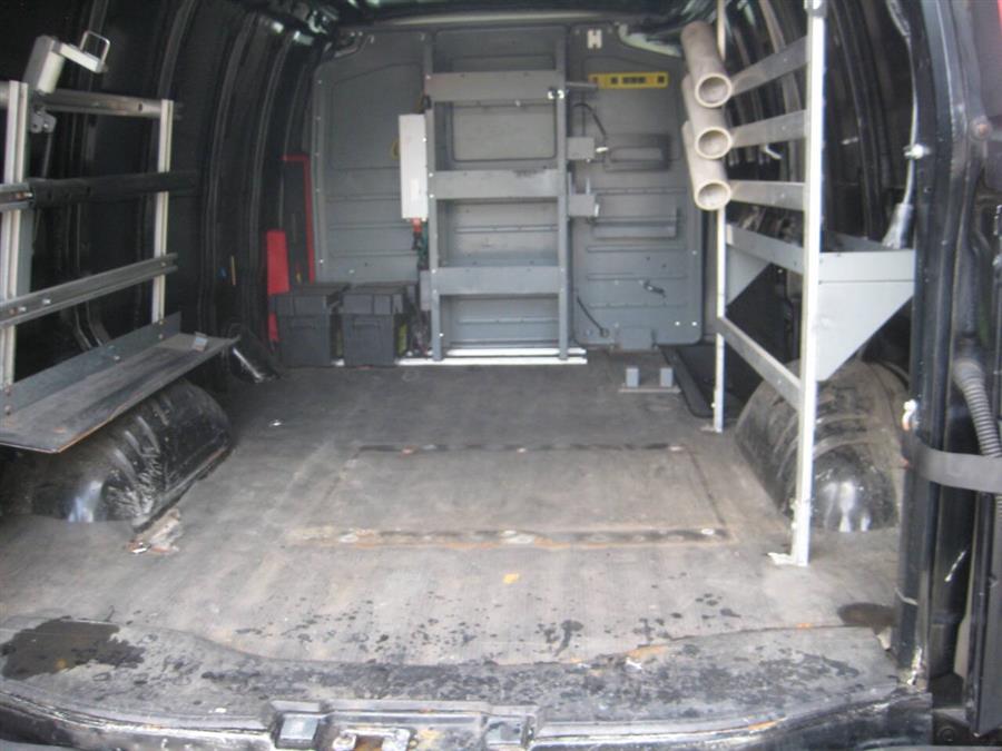 2018 Chevrolet Express 2500 Van photo 21