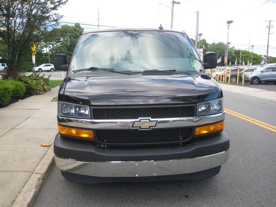 2018 Chevrolet Express 2500 Van photo 10