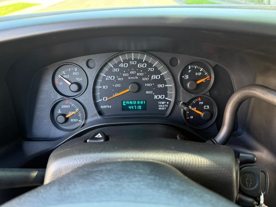 2004 Chevrolet Express 3500 photo 10