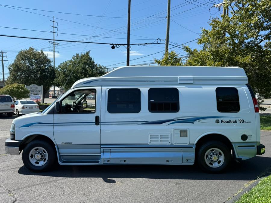 2004 Chevrolet Express 3500 photo 5