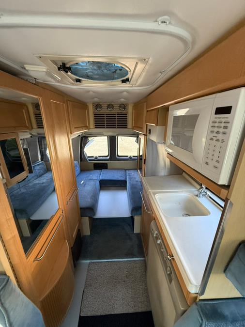 2004 Chevrolet Express 3500 photo 17