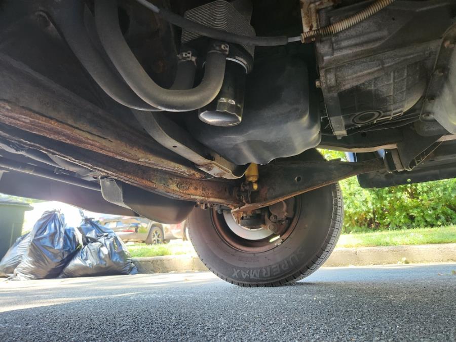 2003 Ford E-350 photo 35