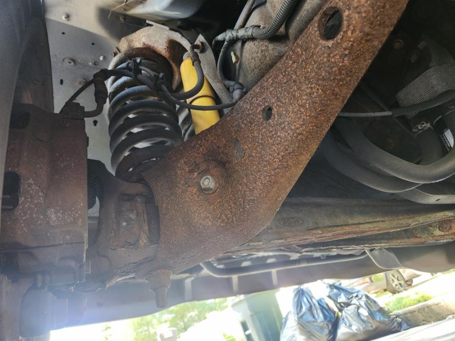 2003 Ford E-350 photo 31