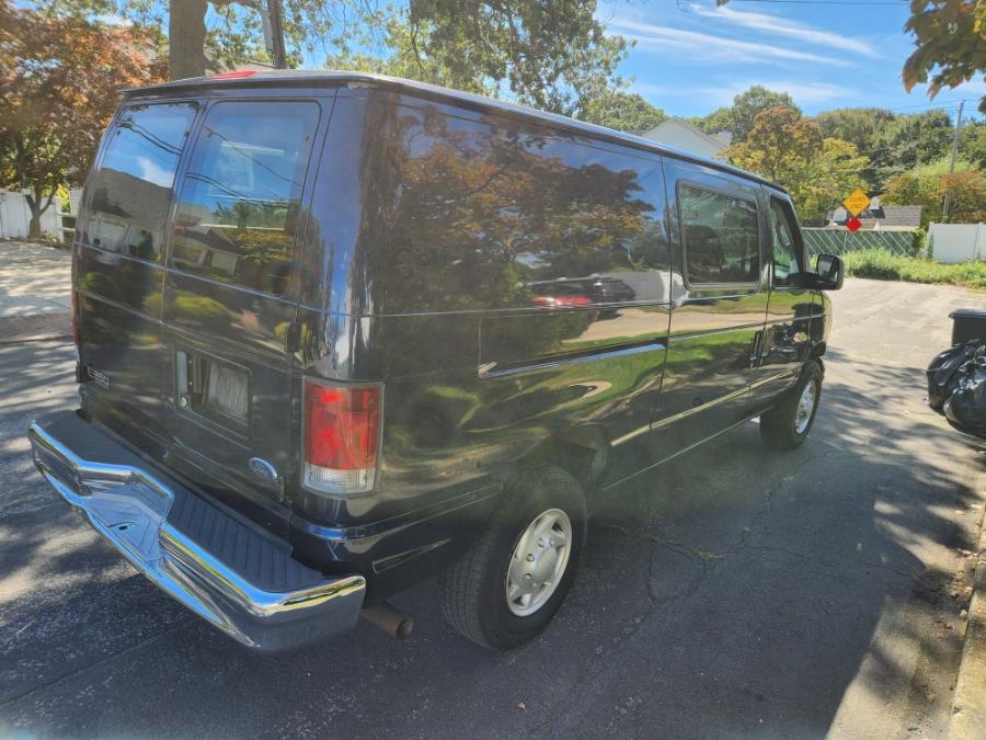 2003 Ford E-350 photo 4