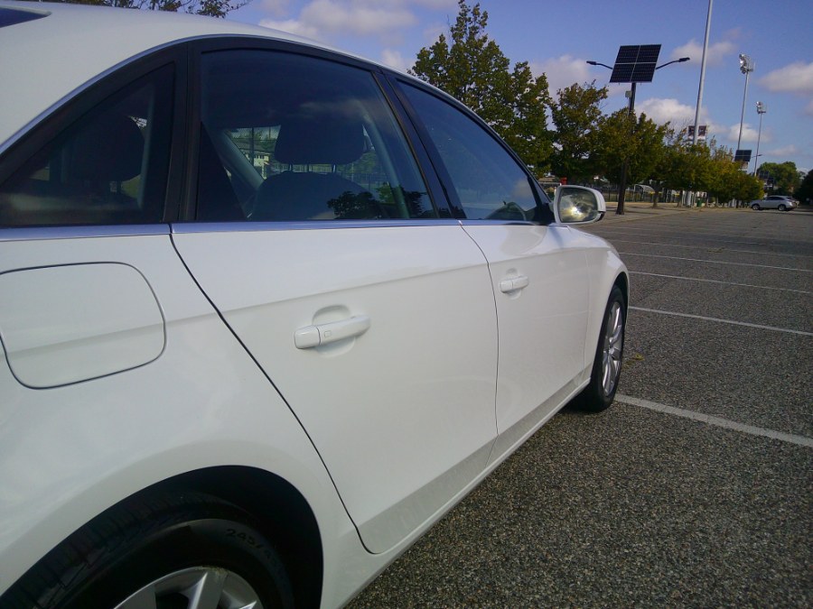 2011 Audi A4 2.0T Premium Plus photo 32
