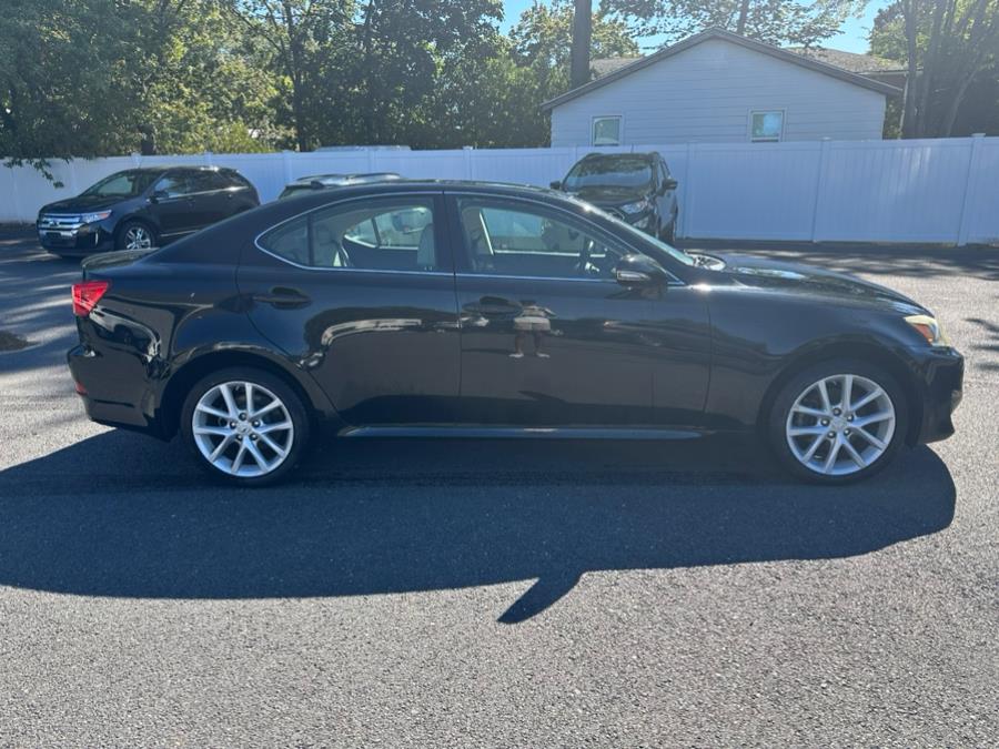 2011 Lexus IS 250 photo 3