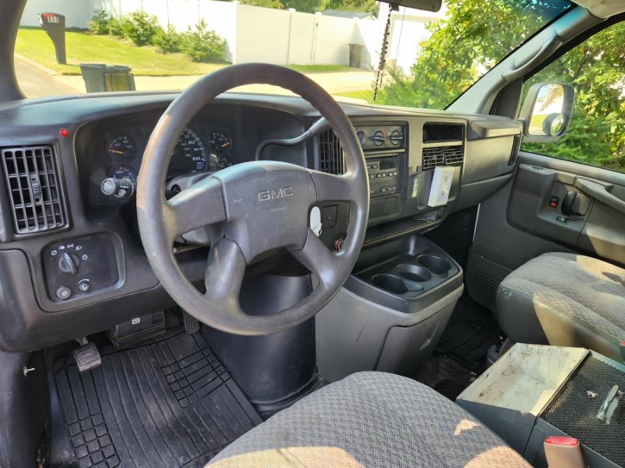 2004 Gmc Savana Cargo photo 11