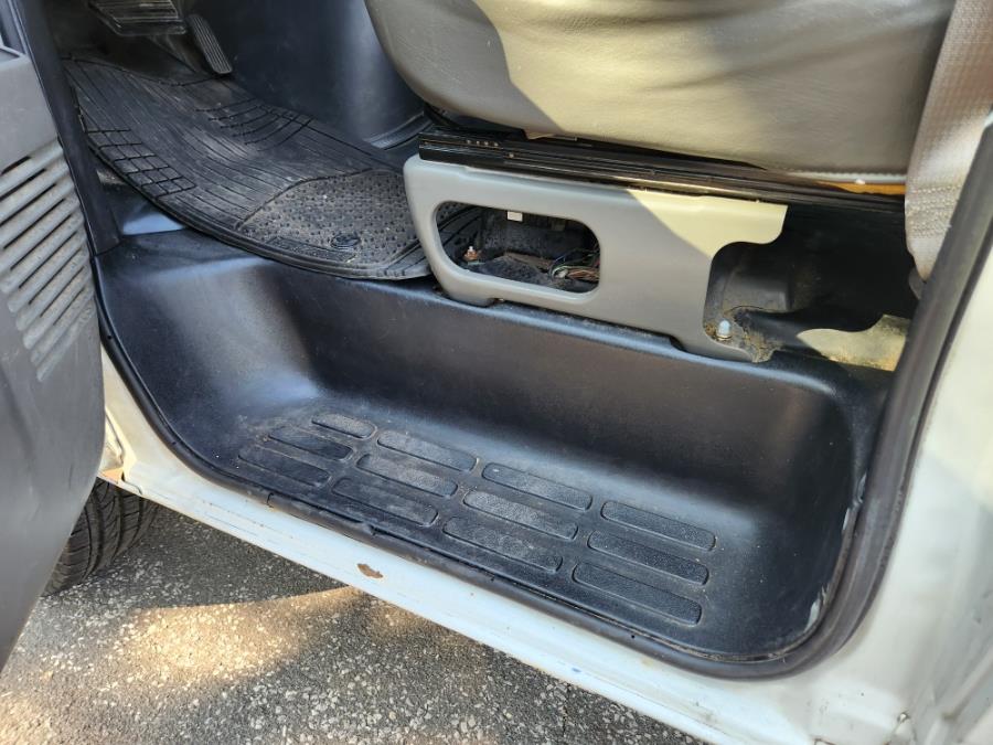 2004 Gmc Savana Cargo photo 18