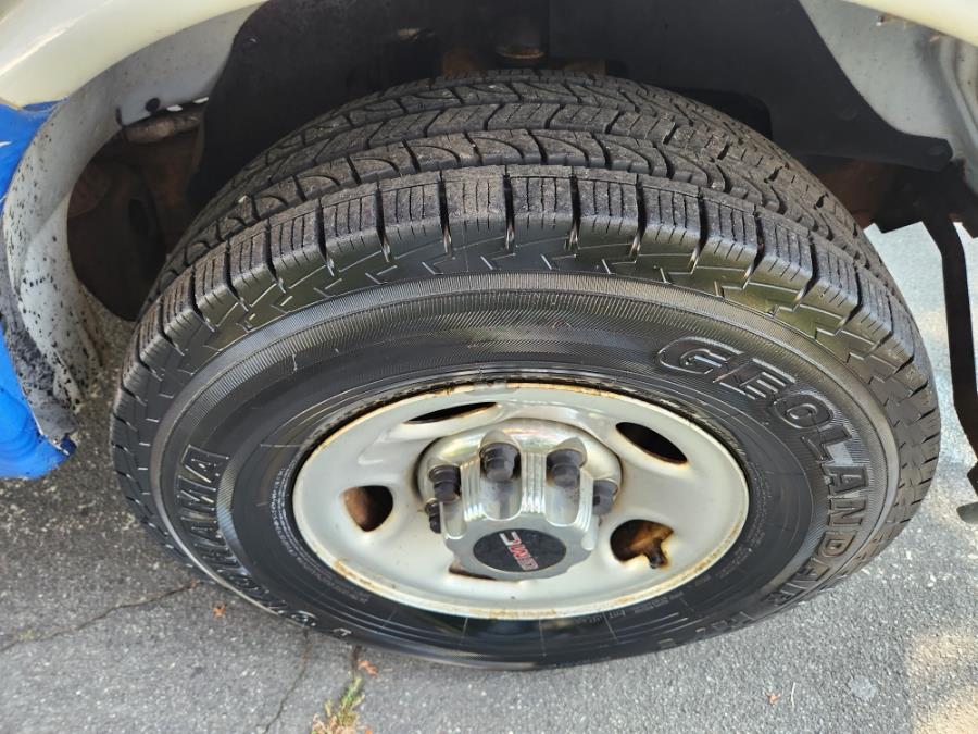 2004 Gmc Savana Cargo photo 27